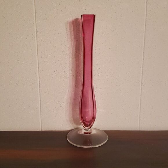 Vintage Beautiful Val St Lambert Cranberry Glass Flower Bud Vase Clear Base - Picture 2 of 9